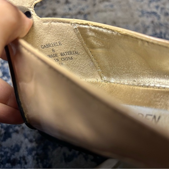 Steve Madden Gabriele Tan & Black Ankle Strap Patent Leather Flats Size 8 - Picture 15 of 16